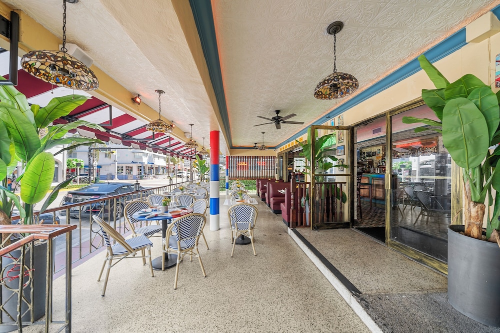 Miami Beach International Hostel 58/66