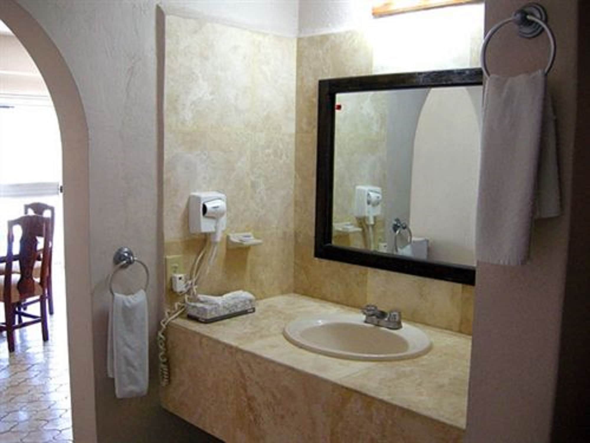 جناح عائلي، Club Del Moro Hotel Suites 5/9