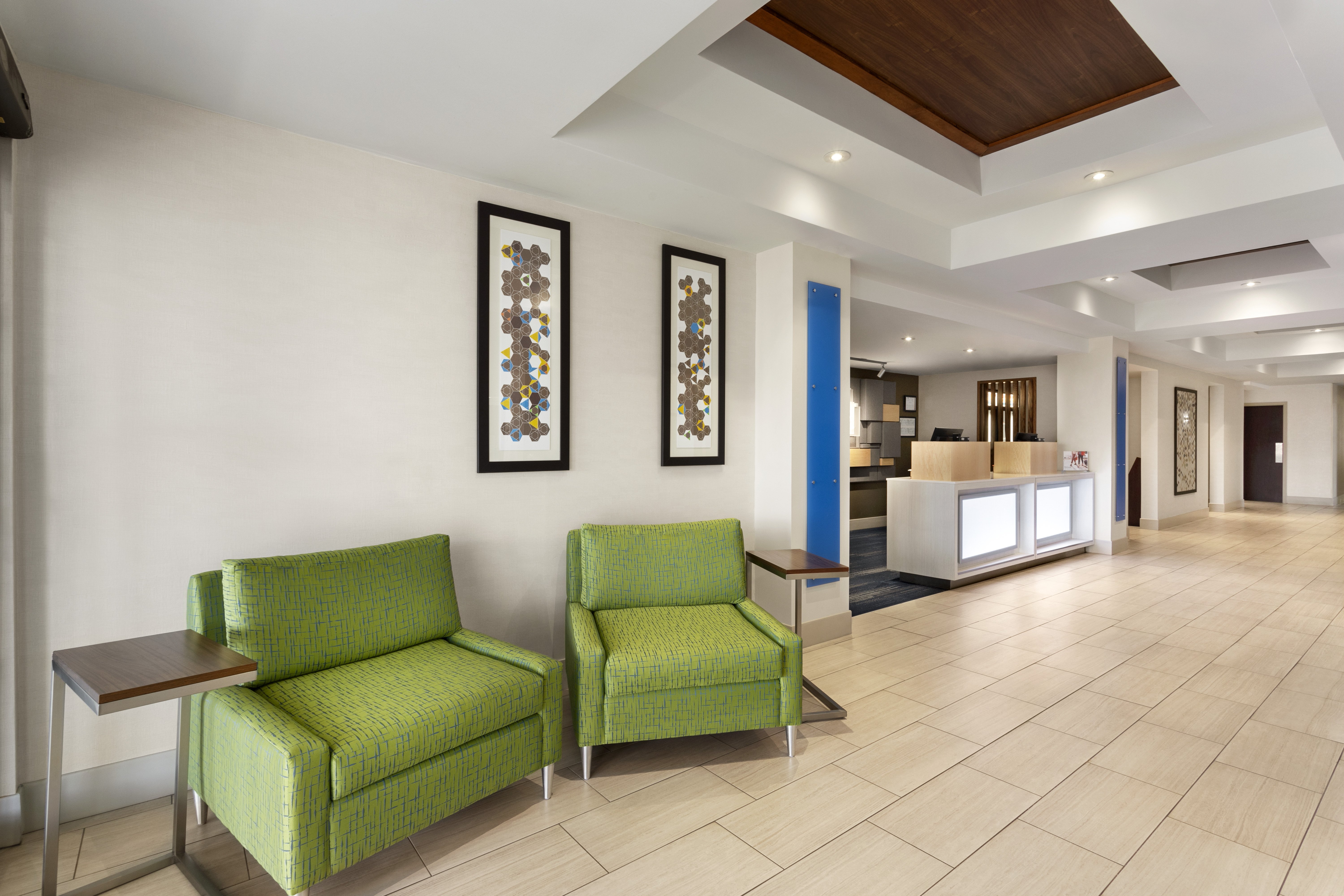 Holiday Inn Express Hotel Suites Durant 13/20