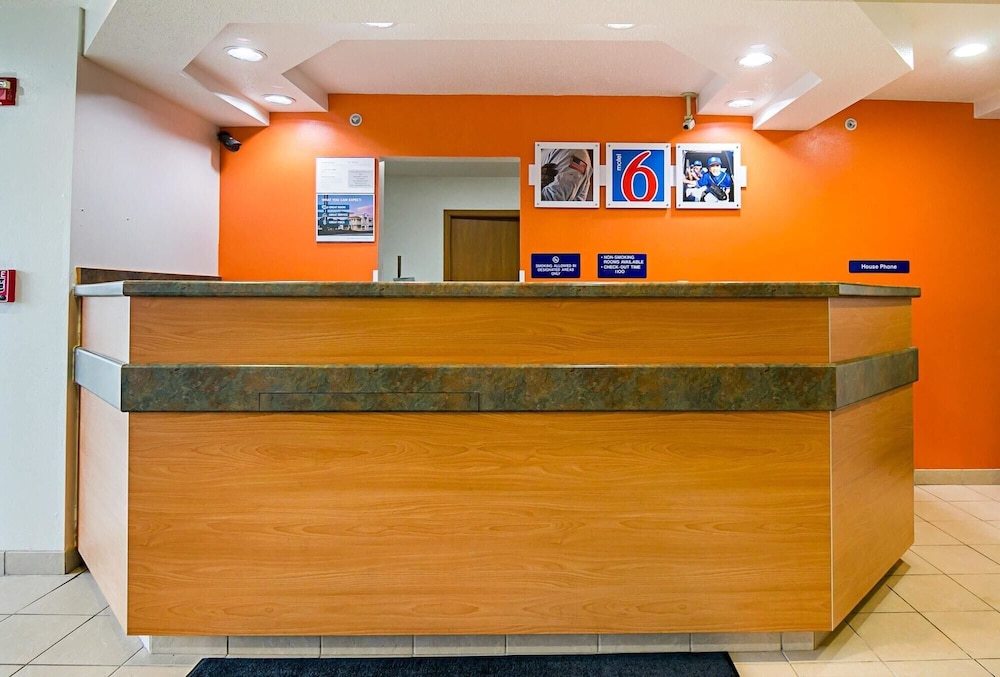Motel6 Sycamore, IL 10/41