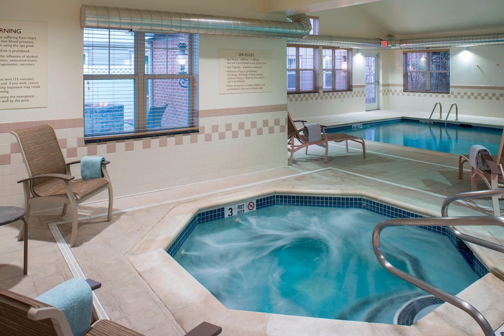Residence Inn Saratoga Springs 14/30