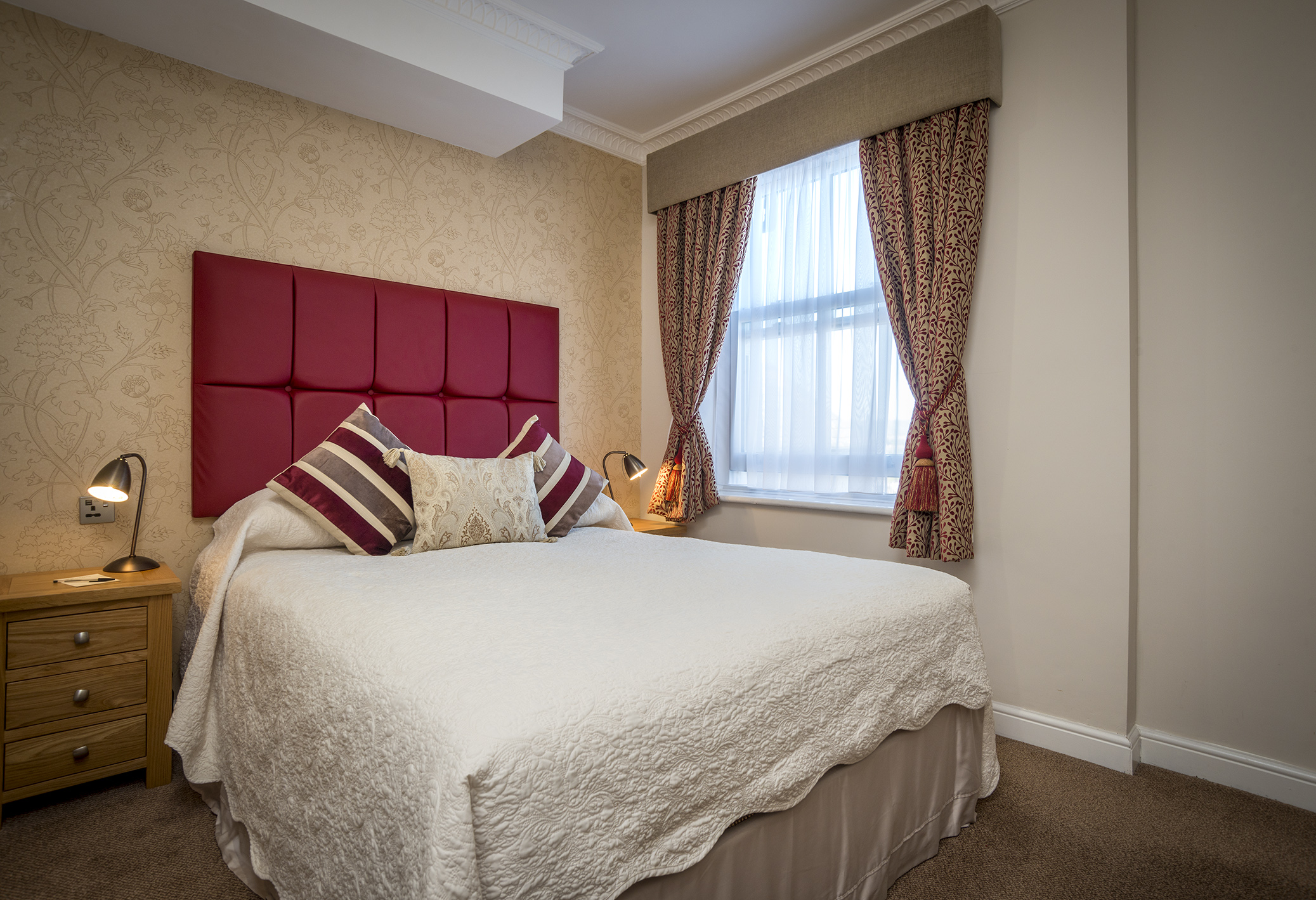 LANGHAM HOTEL, EASTBOURNE 3/26