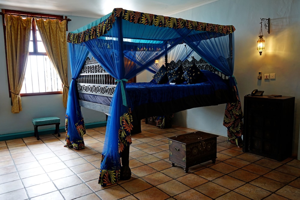 Zanzibar Palace Hotel 9/75
