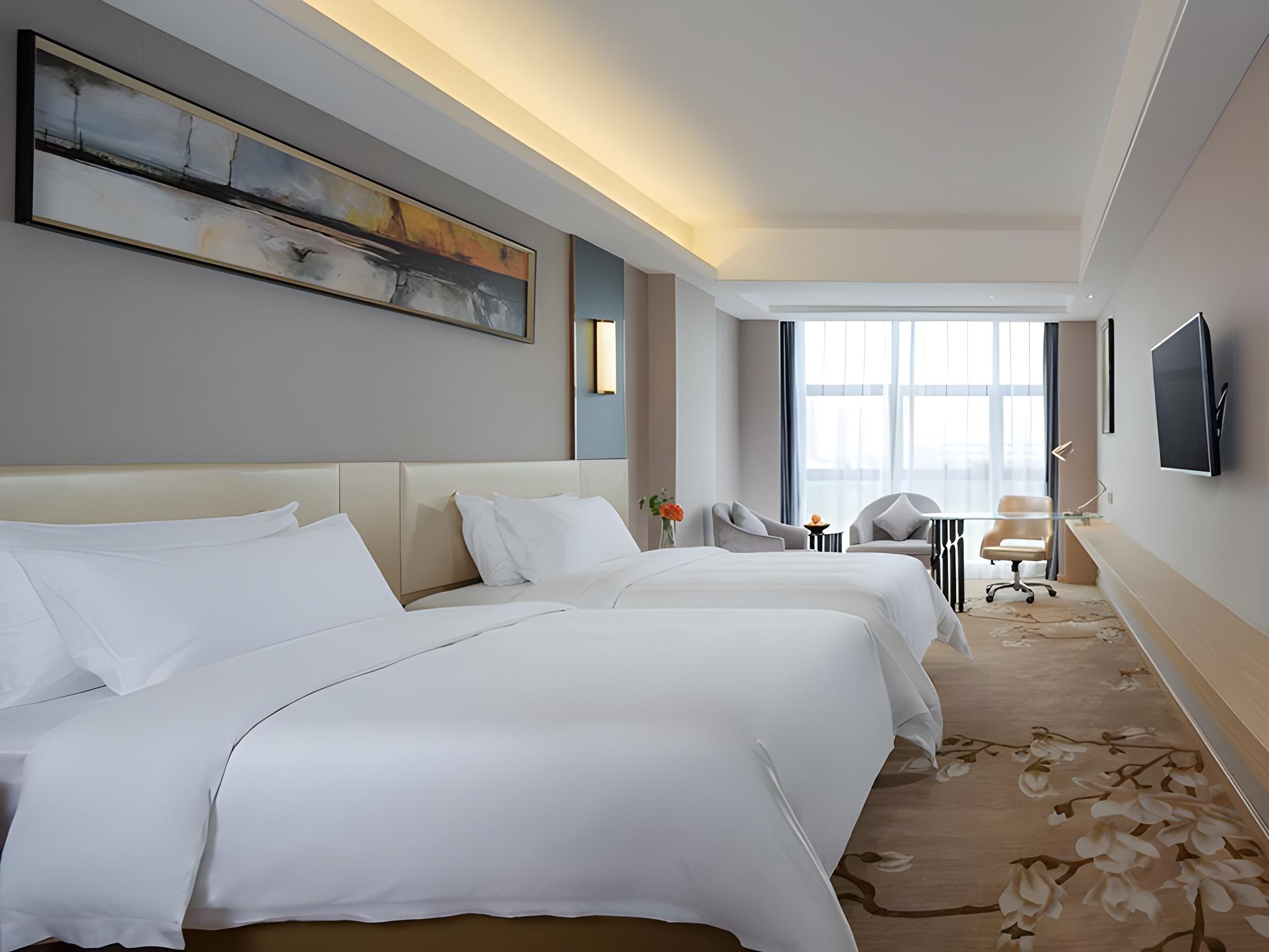 Vienna Hotel (Zhongshan Xiaolan High Speed Railway Station) 30/59