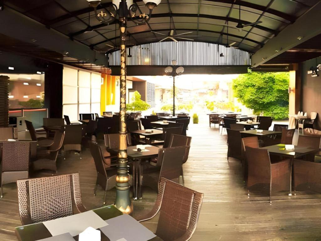 D North Star Hotel & Spa 44/54