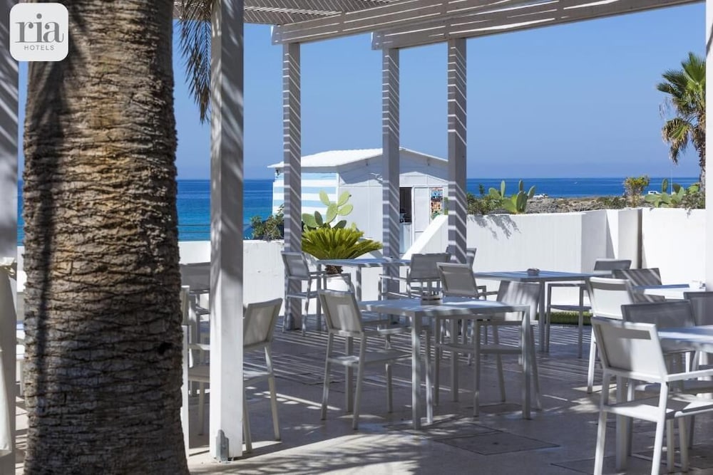 Sud Beach Hotel 41/53