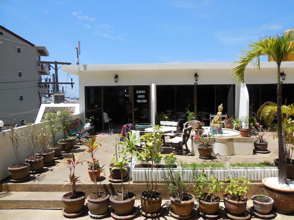 BLUE SKY RESIDENCE 6/58
