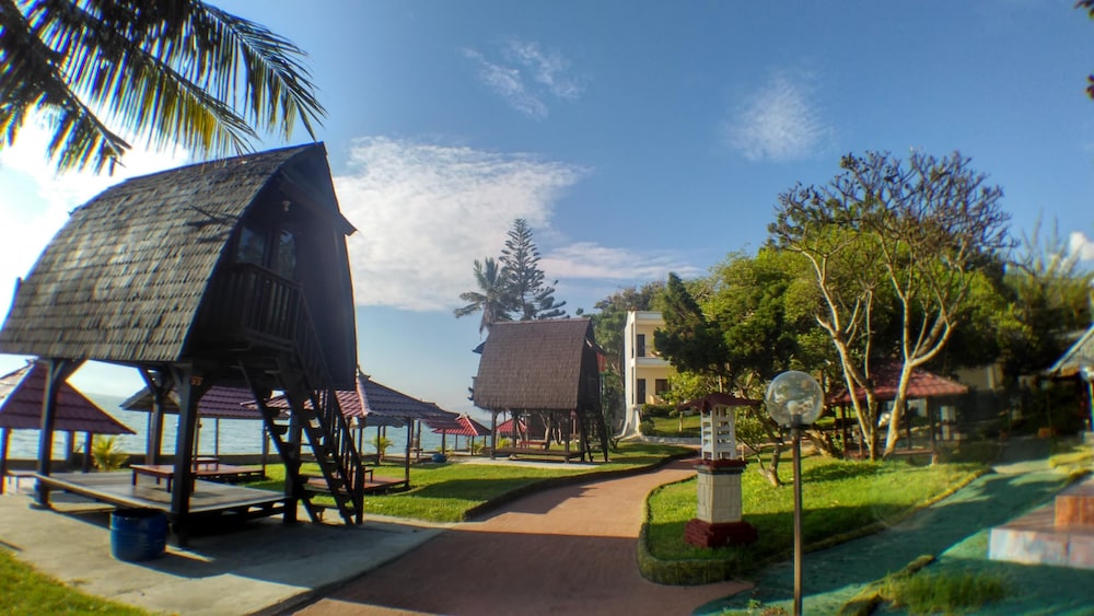 Amazing Beach Resort - Palu 21/26