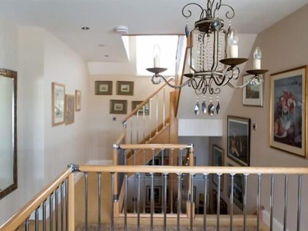 Birch House B B 24/33