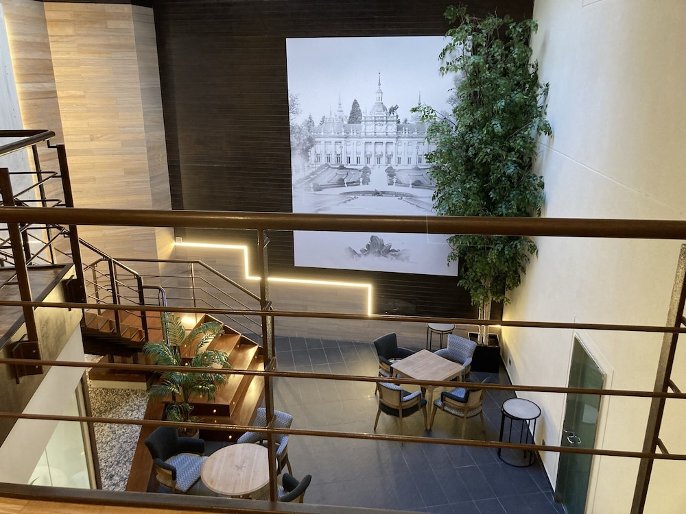 Hotel AR Isabel de Farnesio 4/47