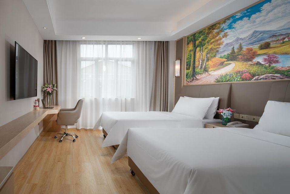 Deluxe, Twin Beds