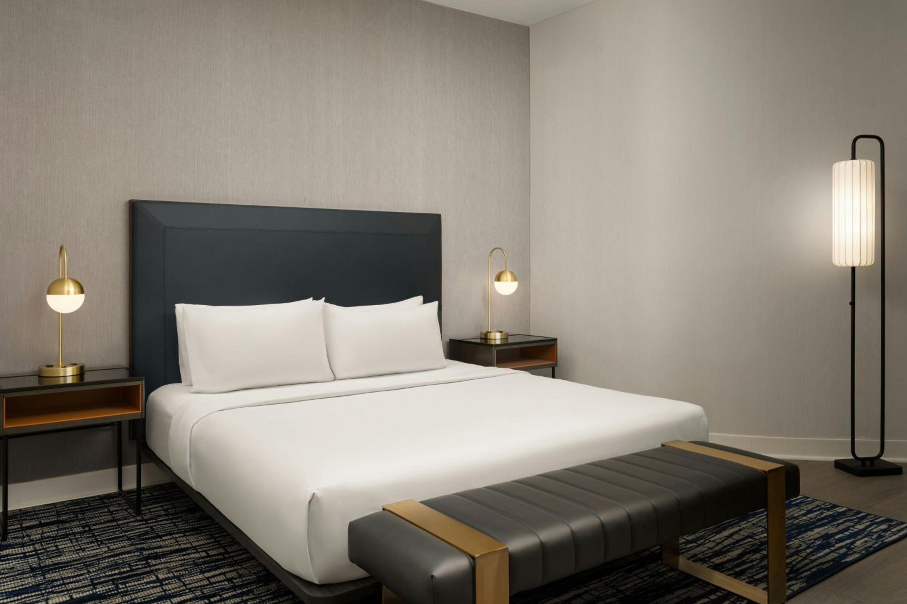 Room, King Bed, Atrium View, Accessible، Le Meridien Philadelphia 6/10