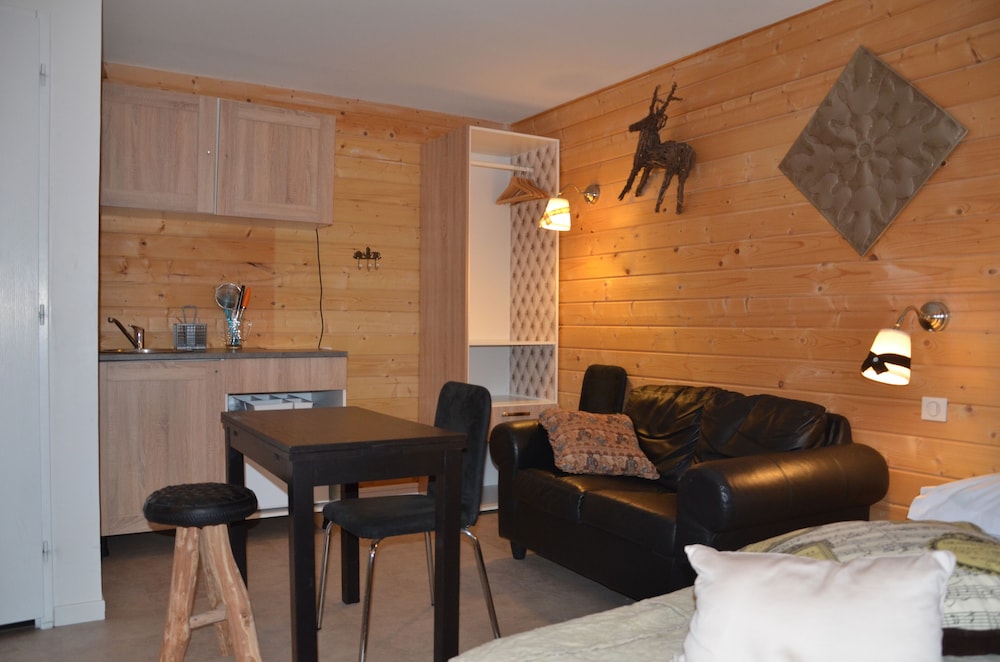 Hotel A La Villa Boucicaut 53/74