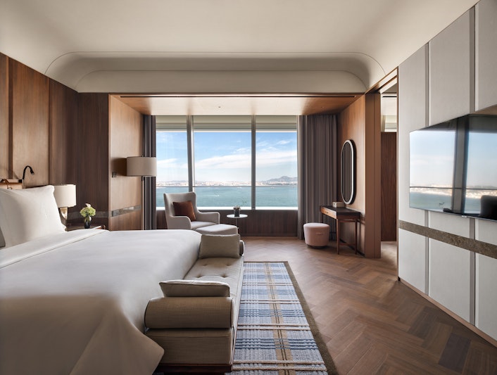 Four Seasons Hotel Dalian 7/57