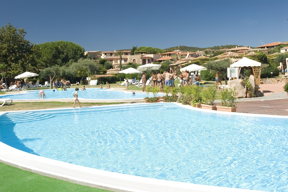 Hotel Resort And Spa Baia Caddinas 24/50