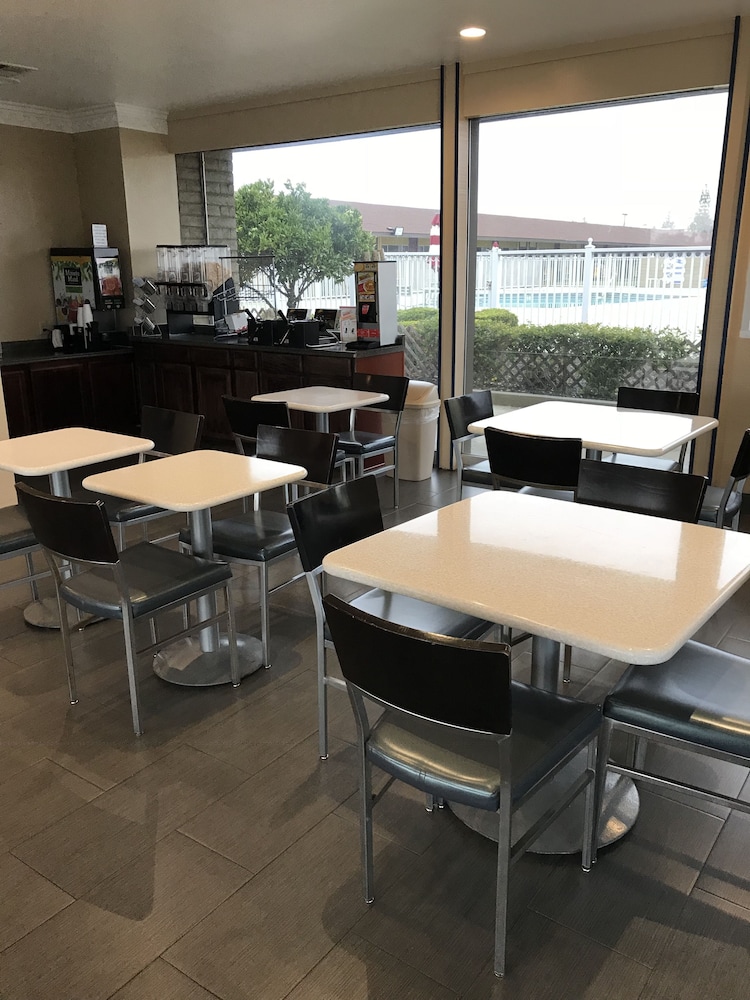 Americas Best Value Inn Vacaville Napa Valley 25/40
