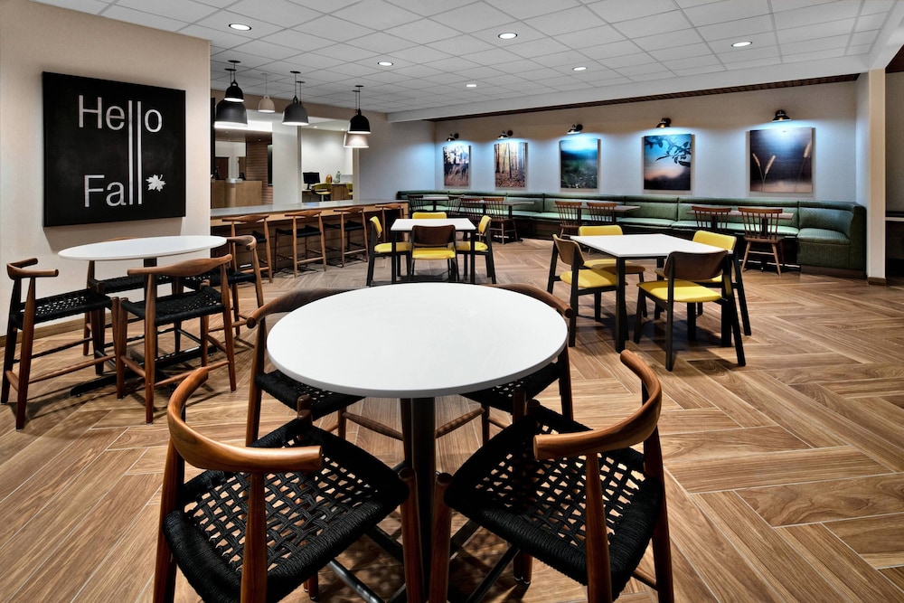 Fairfield Inn & Suites by Marriott Columbus New Albany 35/47