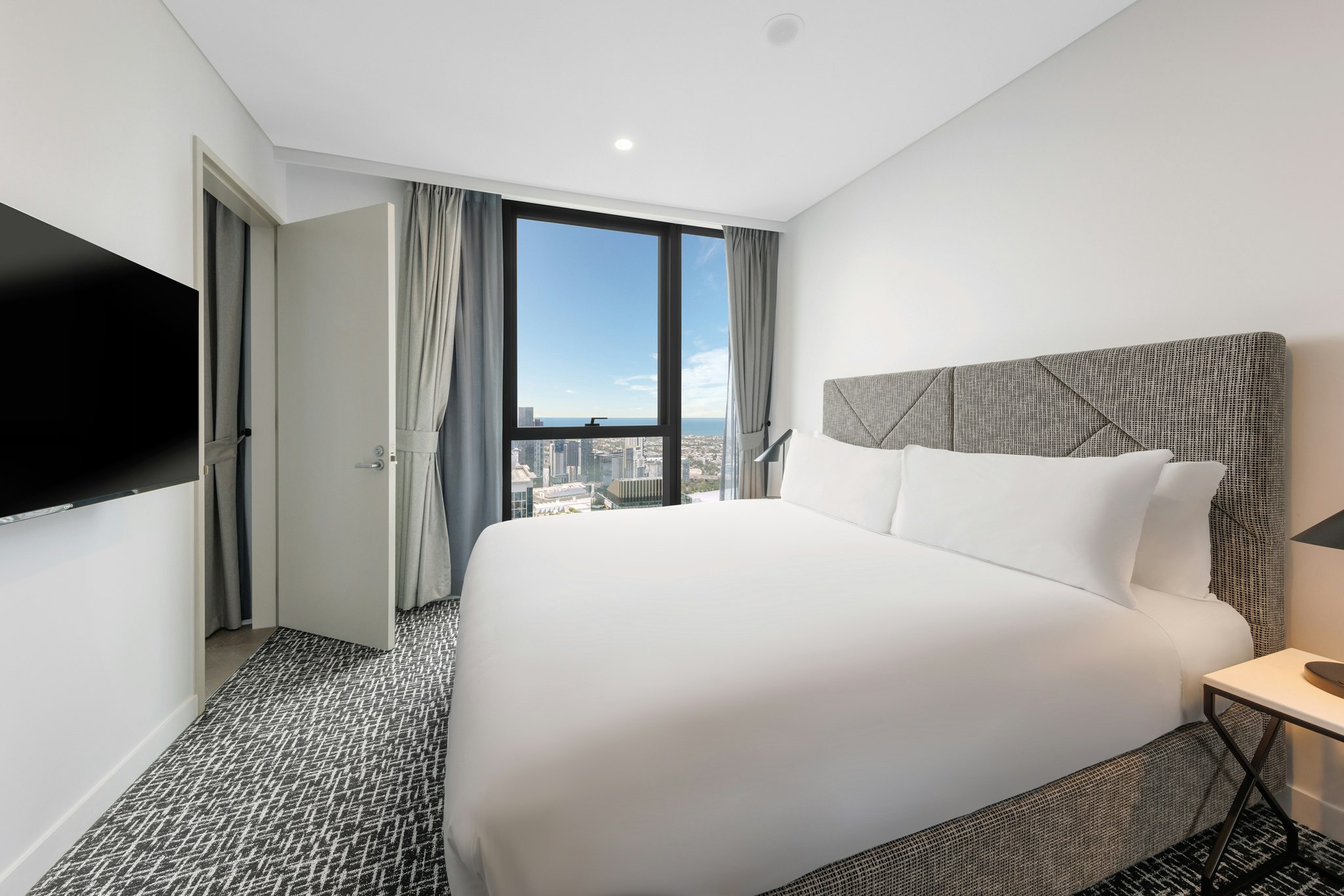 Meriton Suites Melbourne 21/50