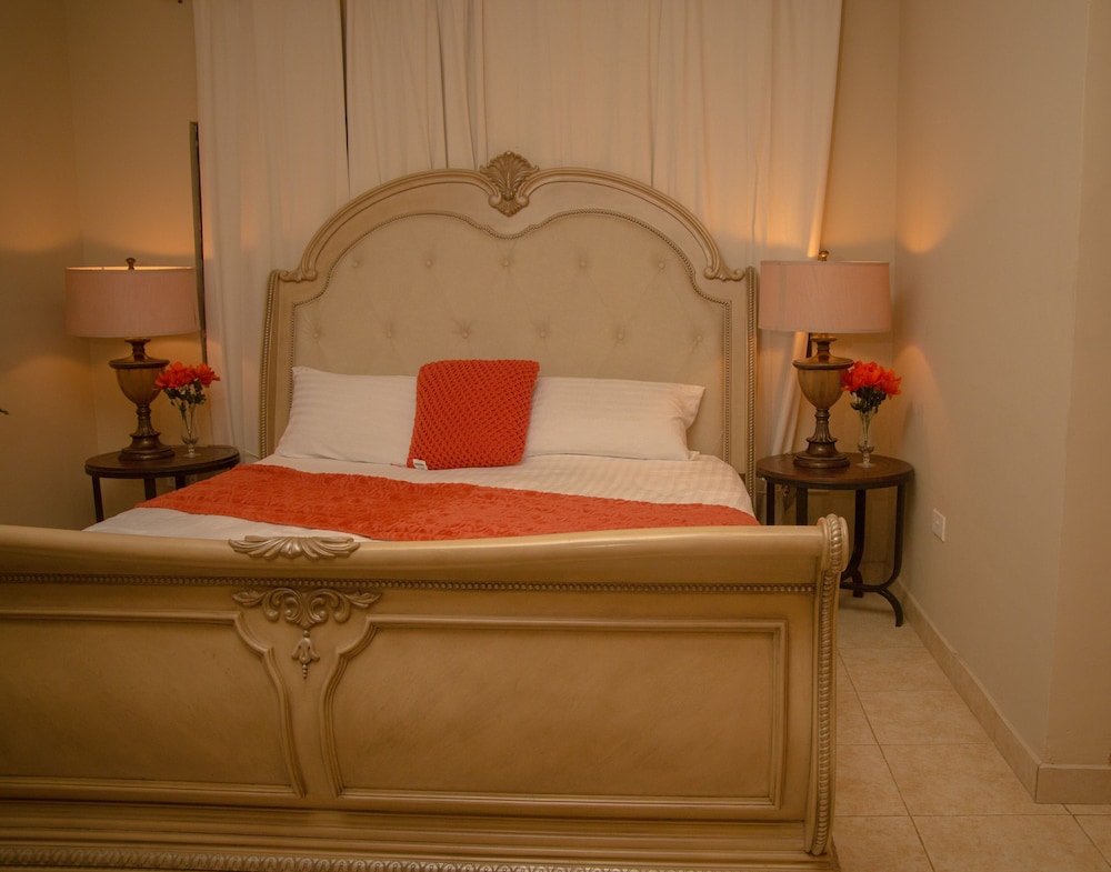 Appiah's Royal Suites 4/45