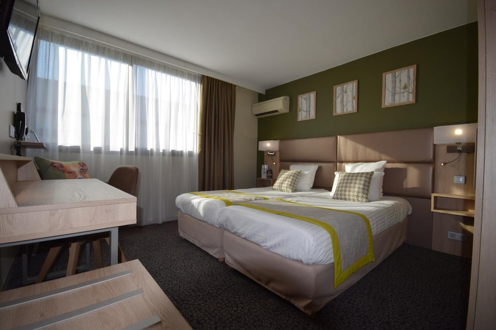 KYRIAD PRESTIGE BORDEAUX OUEST - MERIGNAC 20/60