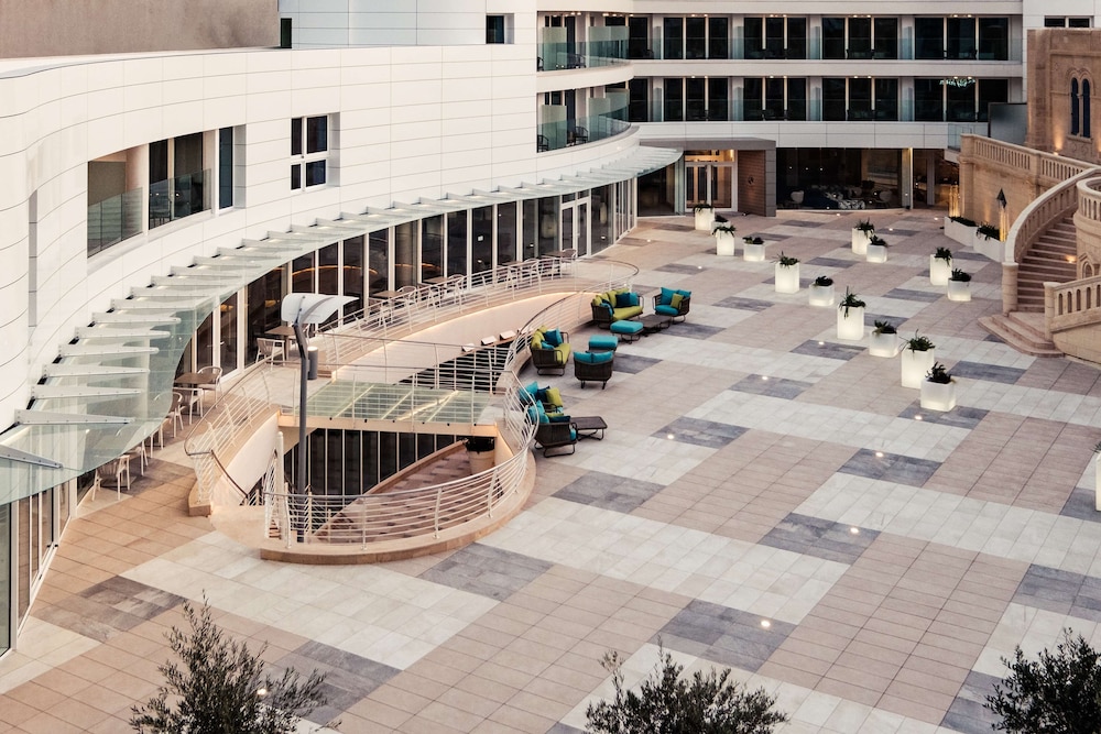 Hyatt Regency Malta 40/48