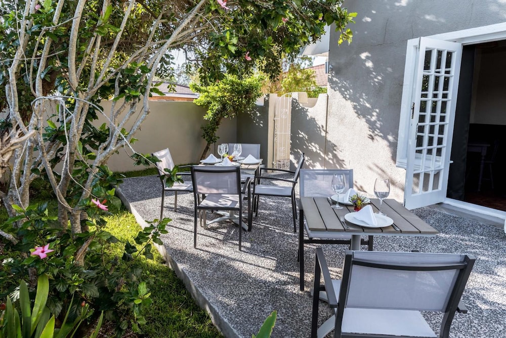 Le Petit Chateau 37/50