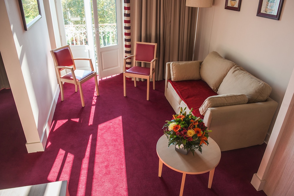 Hotel du Parc 28/50