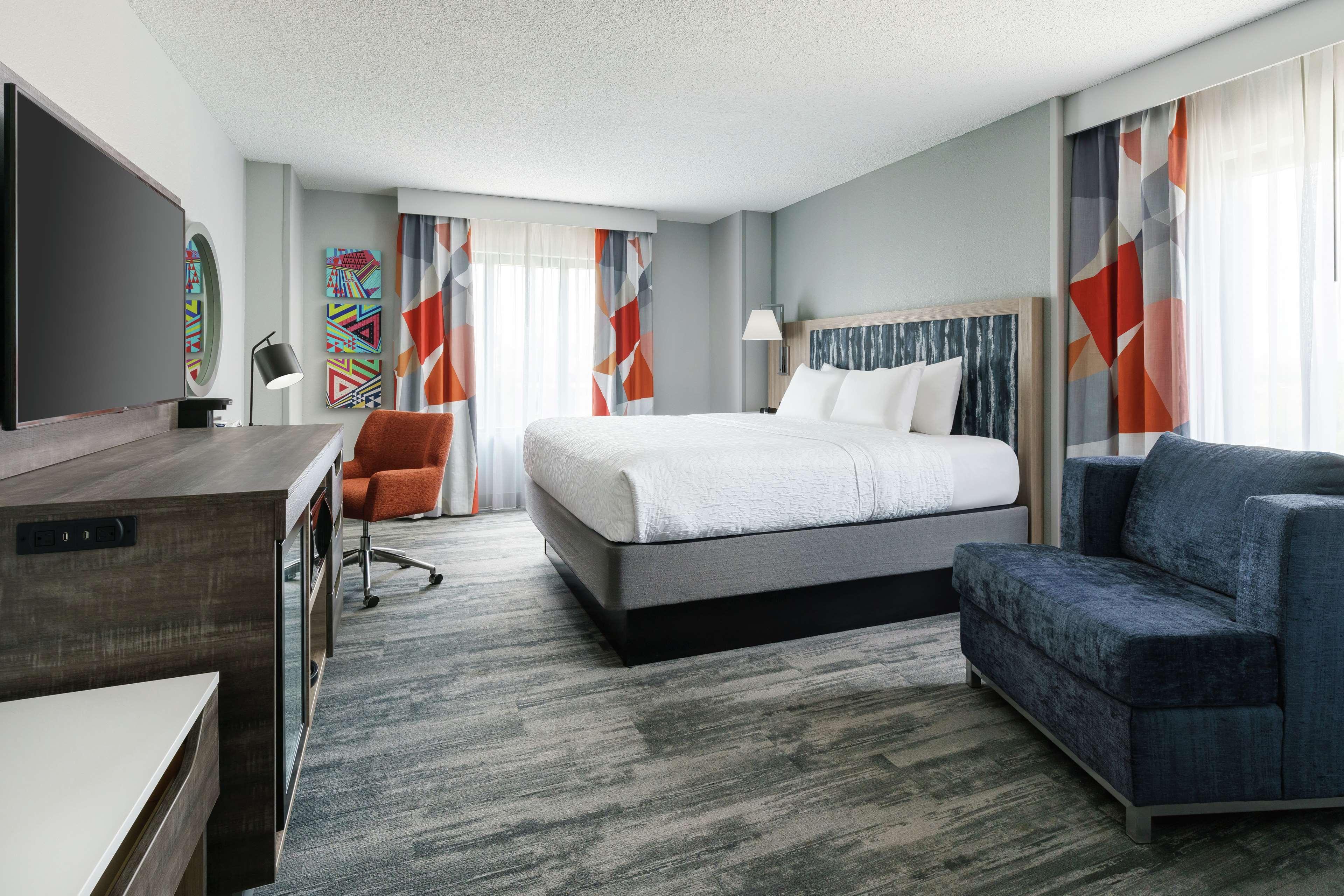 PREMIUM, KING BED