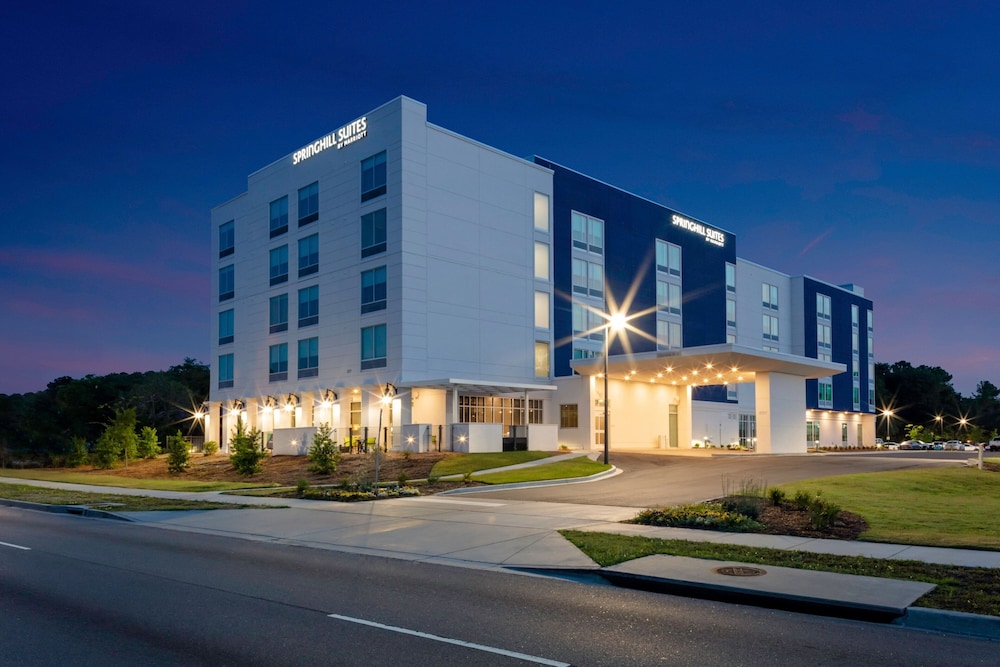 Econo Lodge 2/28