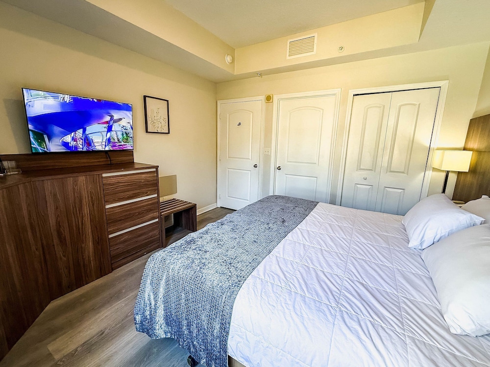 The Point Hotel & Suites 31/75