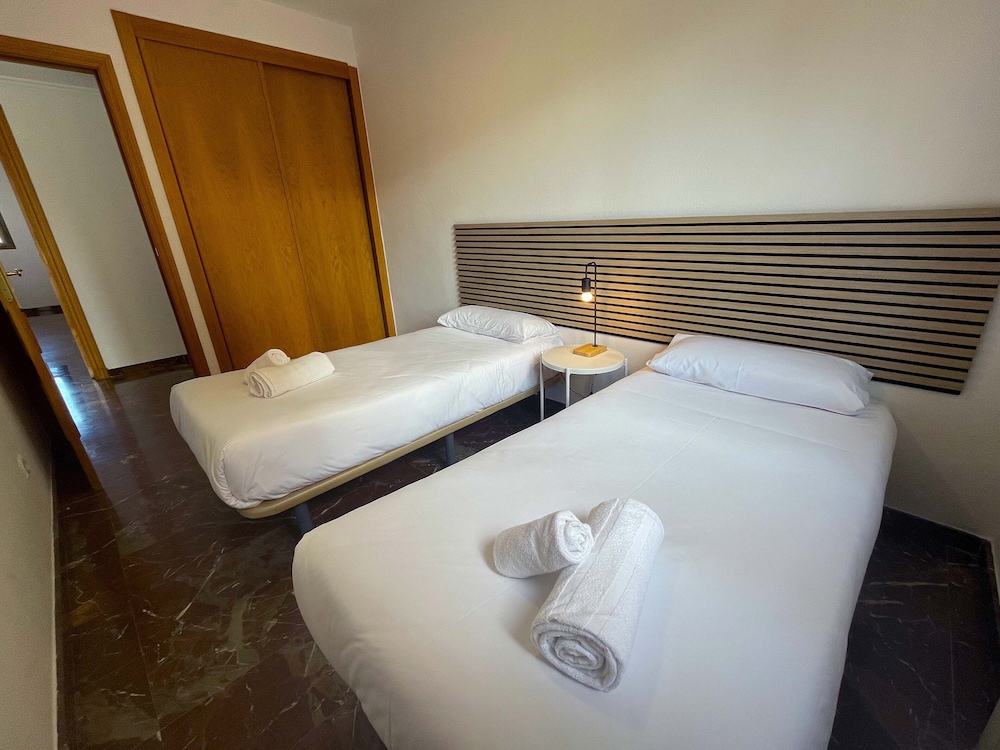 APARTAMENTOS EL PILAR 3000 6/34