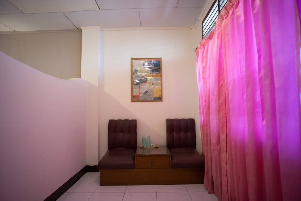 OYO 2180 Vina Vira Hotel 24/31