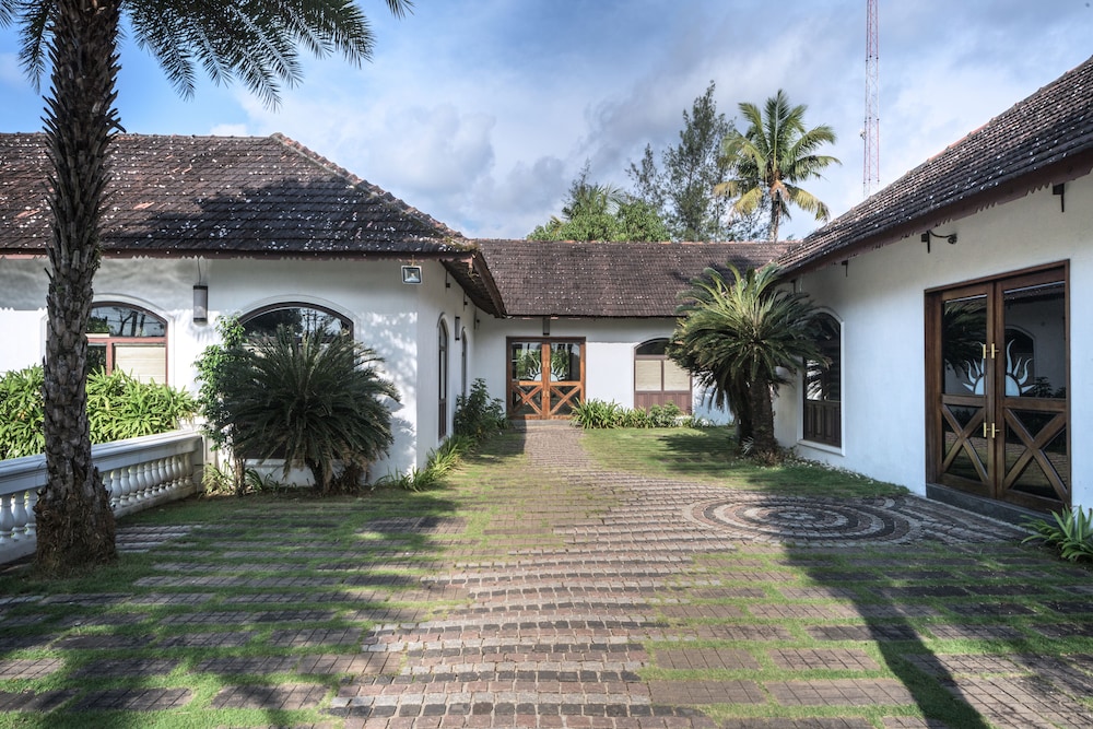 Club Mahindra Cherai 48/50