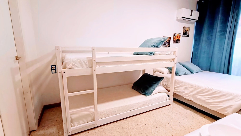 Hostal estudios 12/48