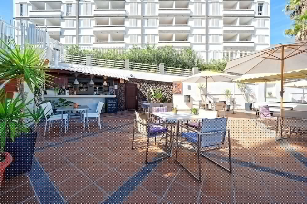TC Apartamentos Dorotea 64/71
