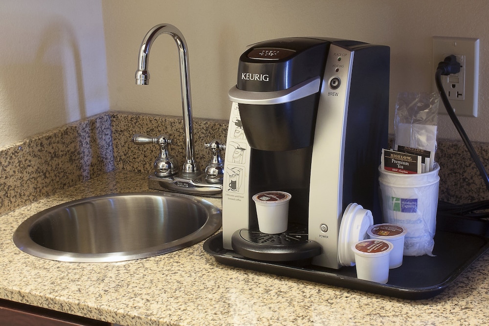 Holiday Inn Express & Suites Youngstown West - Austintown 22/38