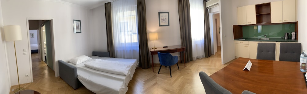 شقة بسريرين منفصلين مع أريكة، Hotel Secession an der Oper 2/8