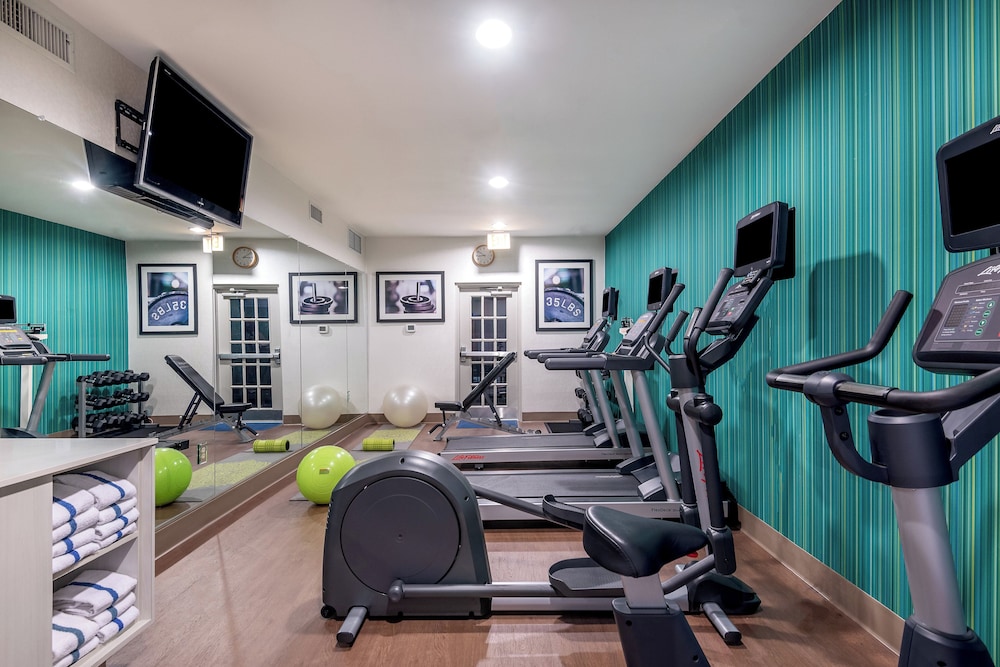 Holiday Inn Express Hotel & Suites Daphne 43/74