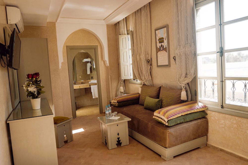 Riad Zidania 49/74