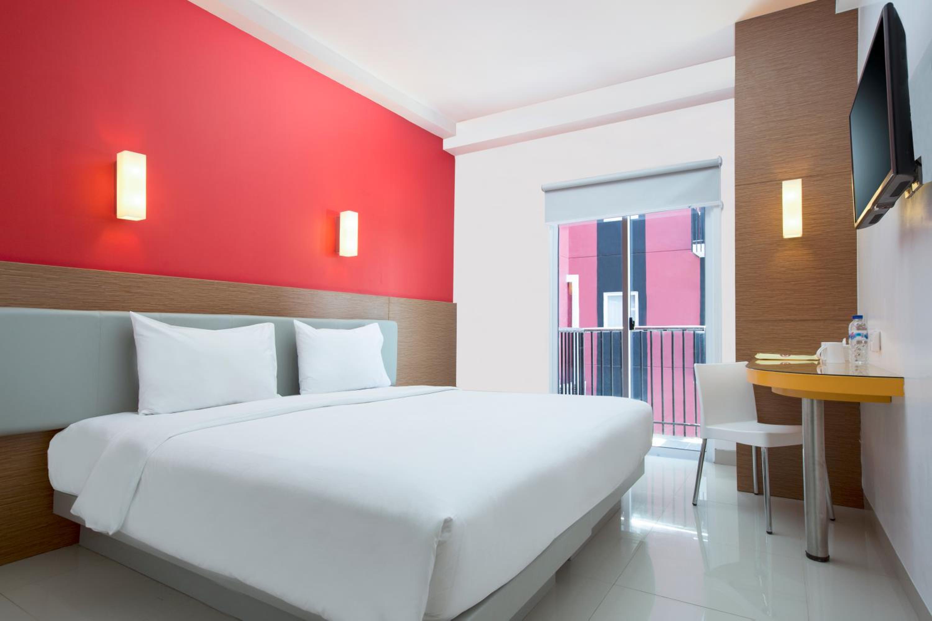 Smart, Family, Queen Bed