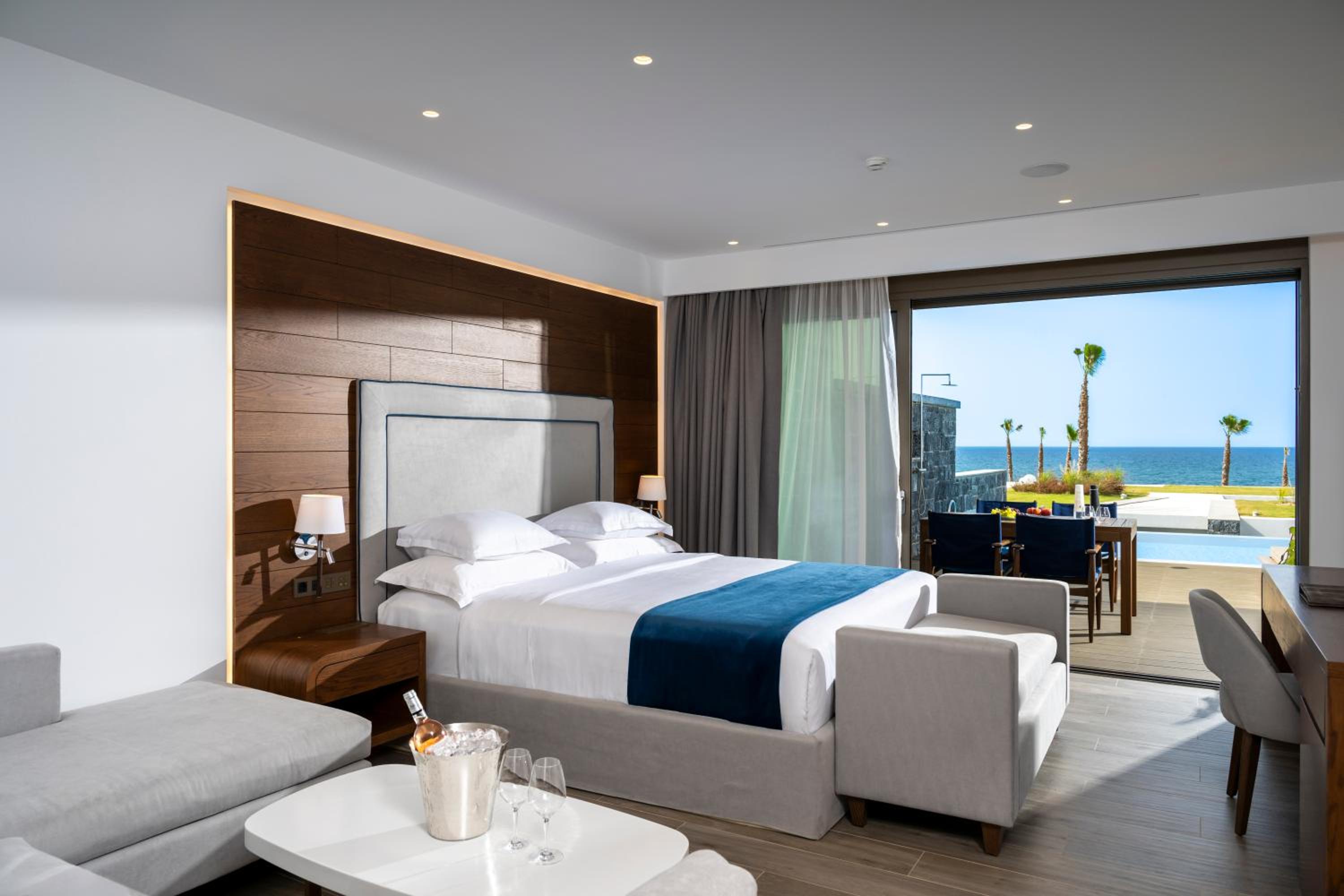 Room at Nana Princess Suites Villas Spa, HERSONISSOS