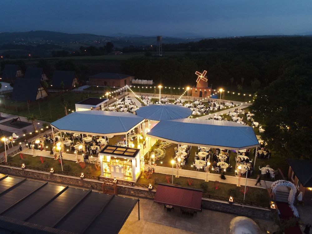 Aybelya Tatil Koyu 1/12