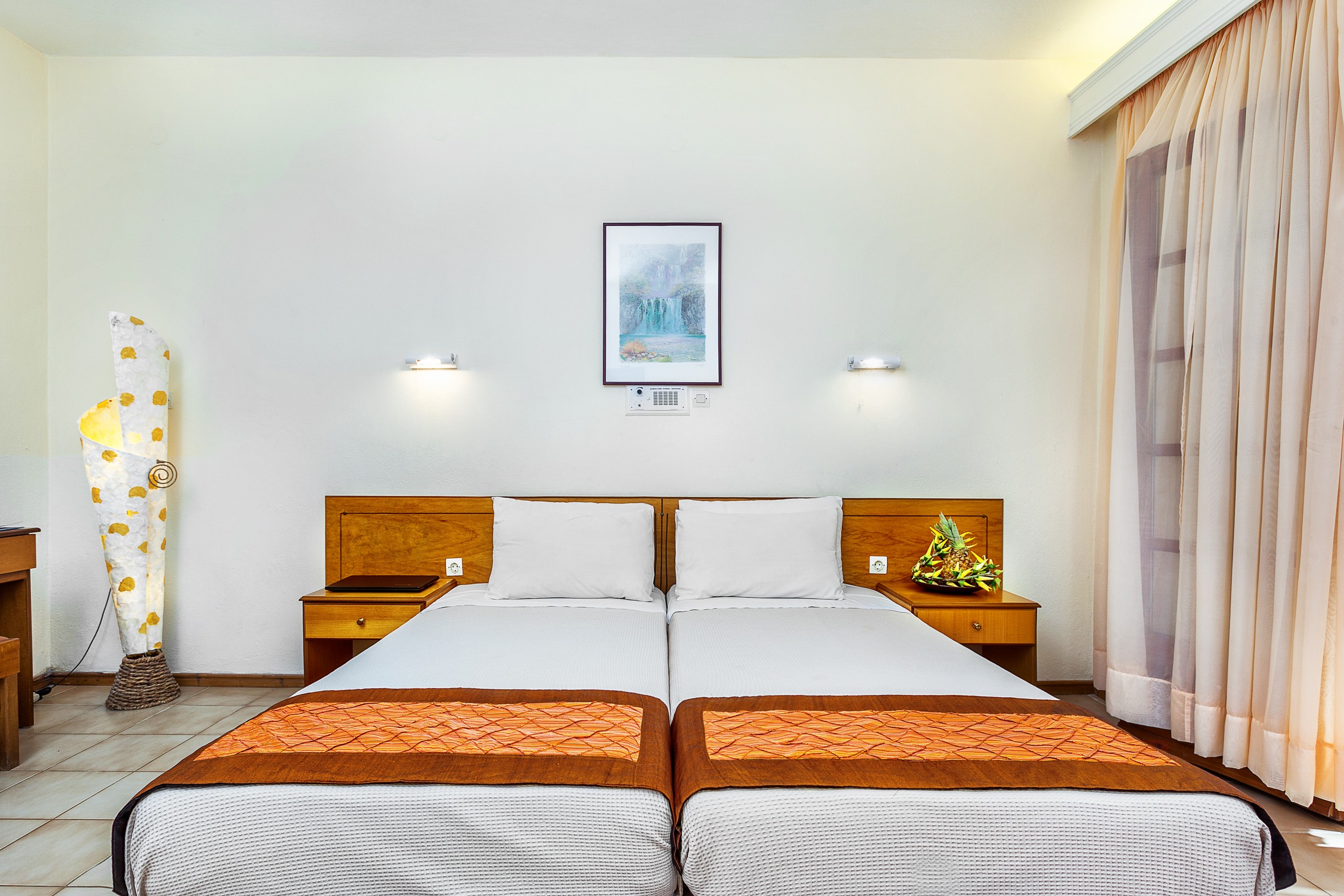 Room, Double or Twin Bed, Partial View