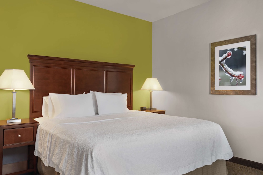 Hampton Inn Suites Mishawaka S Bend At Heritage Square In 12/61