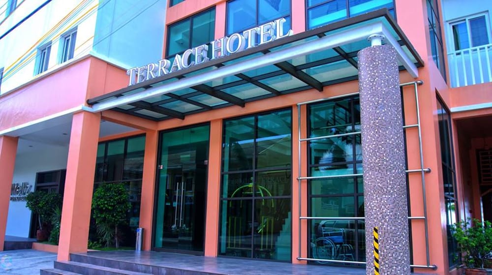 Terrace Hotel 4/26