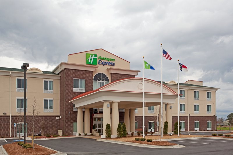 Holiday Inn Express Pembroke 4/50