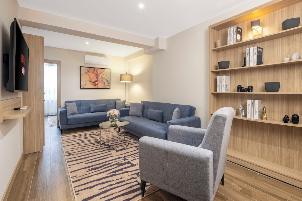 The Capri Hotel Osmanbey 36/60