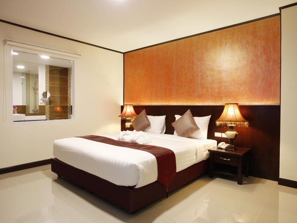 ORCHID RESORTEL 17/65
