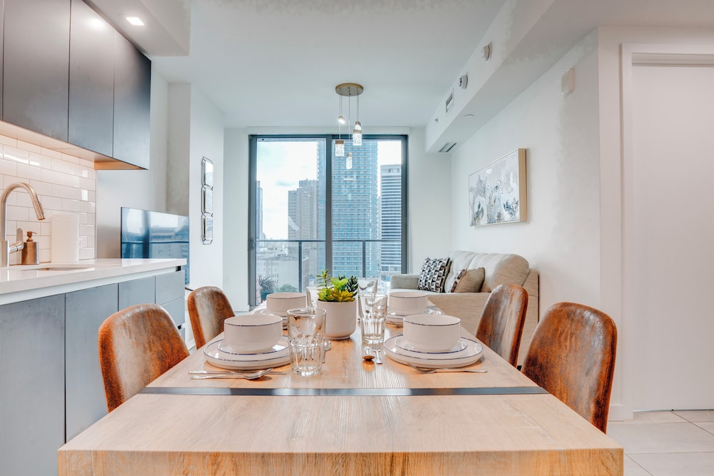 YOTEL Miami, Select by Hilton 43/50