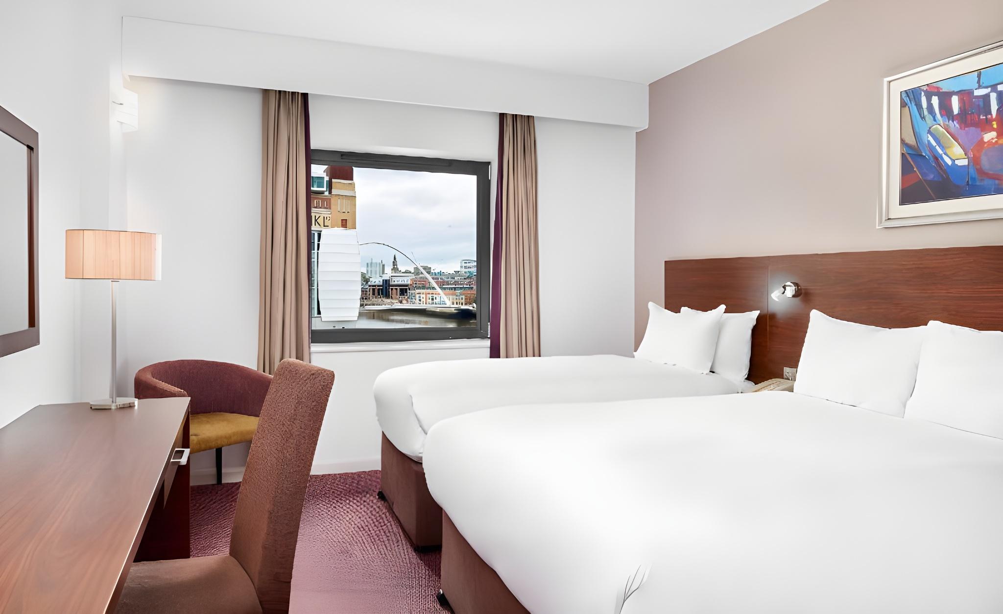 Room, 1 Double and 1 Single Bed, Quay Side View